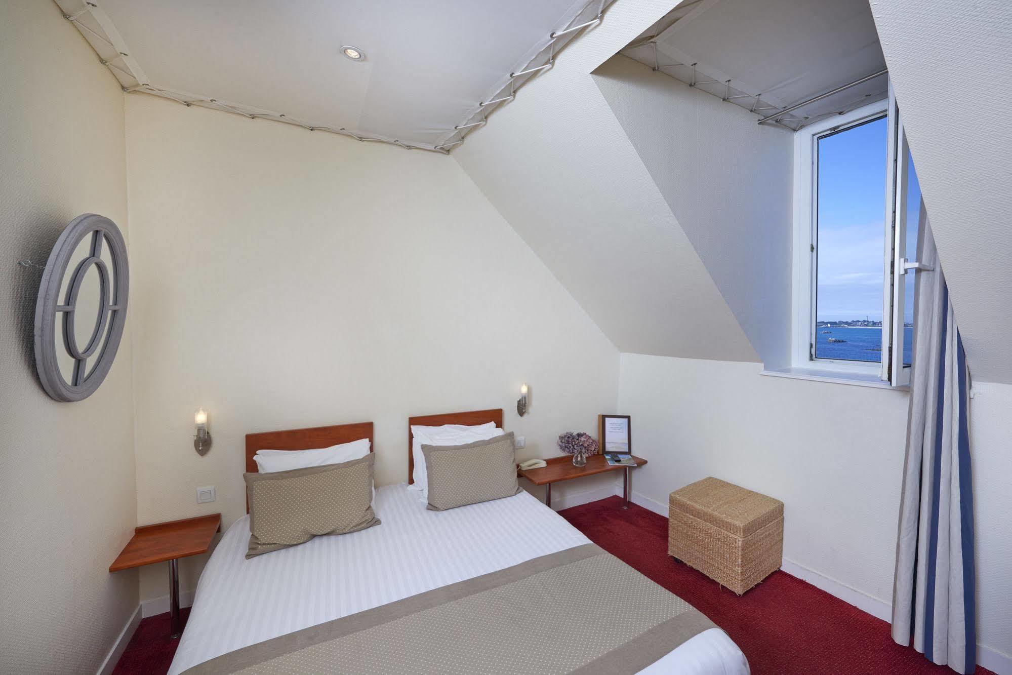 Hotel Aux Tamaris - Vue 3*